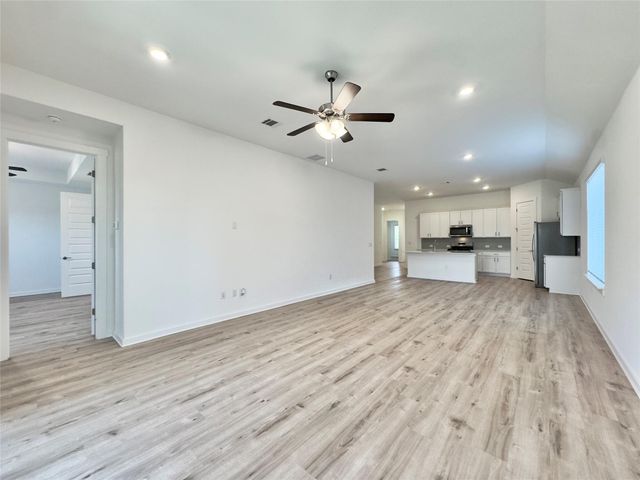 2109 Gabriels Horn RD, Leander, TX 78641