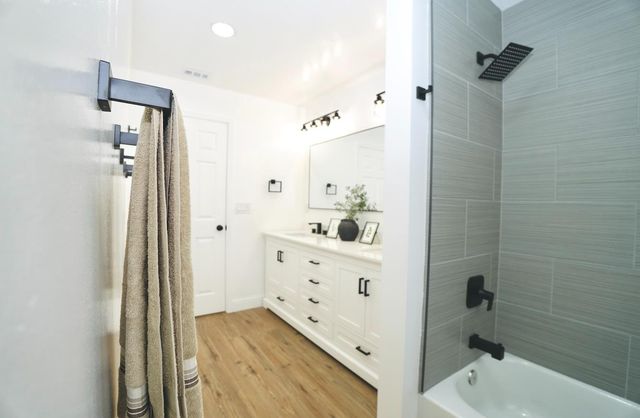 5120 E Church, Fresno, CA 93725