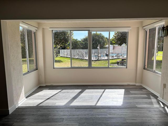 12386 Alternate A1a N7, Palm Beach Gardens, FL 33410