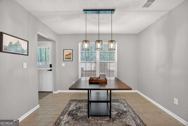 9899 Vista Circle, Union City, GA 30291