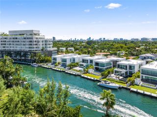 1031 W 48th st, Miami Beach, FL 33140