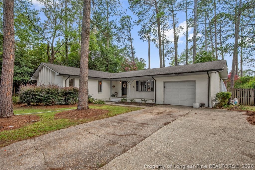 3315 Jura Drive, Fayetteville, NC 28303 — exterior