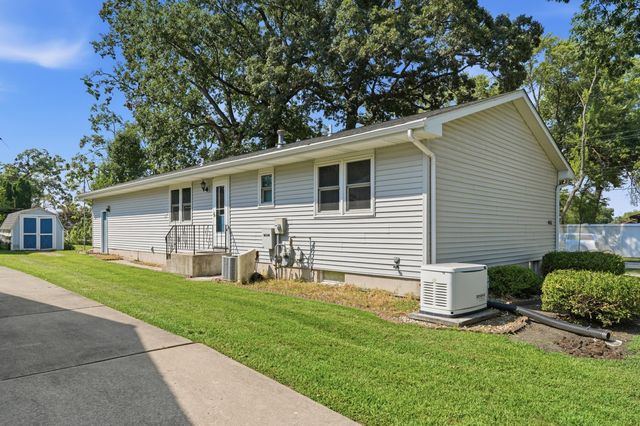 446 N Glenwood Drive, Griffith, IN 46319