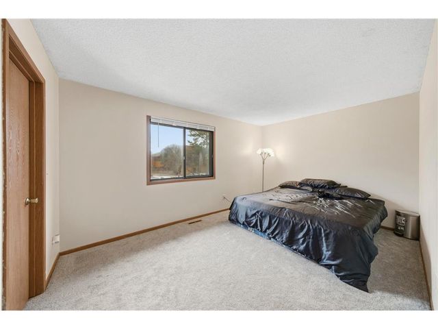 6129 78th Avenue, Minneapolis, MN 55443