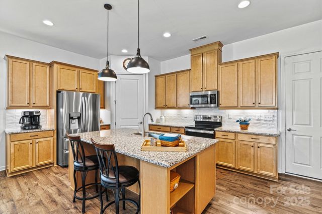 213 Warbler Drive, Wesley Chapel, NC 28110