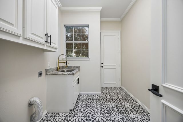 5512 Southern Hills Drive, Frisco, TX 75034