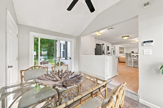 14 Woodhill Drive, Cranston, RI 02920