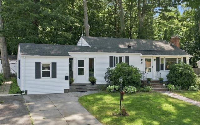 14 Woodhill Drive, Cranston, RI 02920