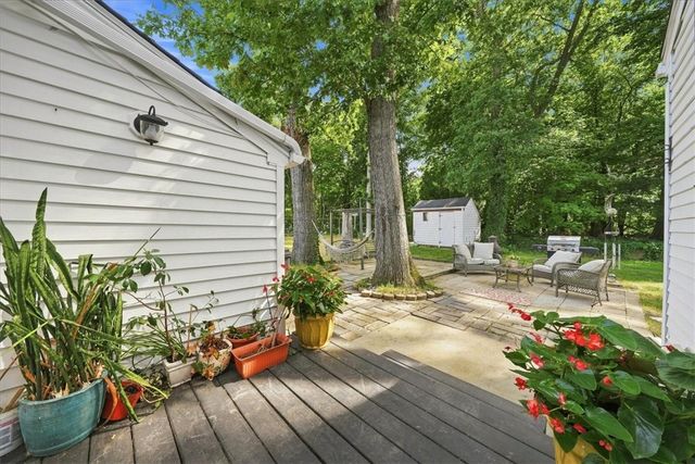 14 Woodhill Drive, Cranston, RI 02920