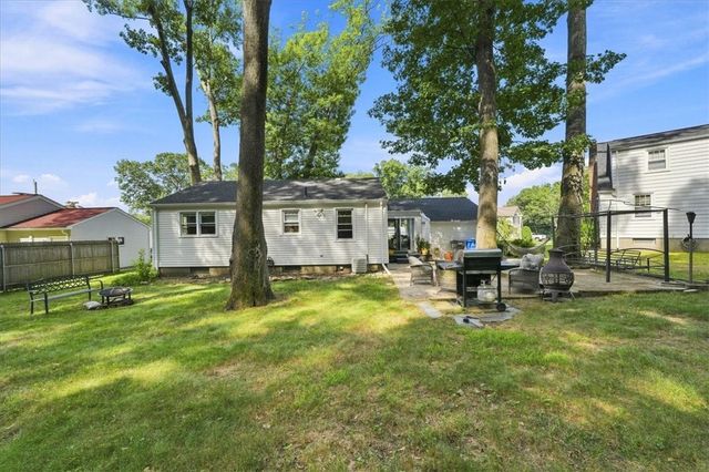 14 Woodhill Drive, Cranston, RI 02920