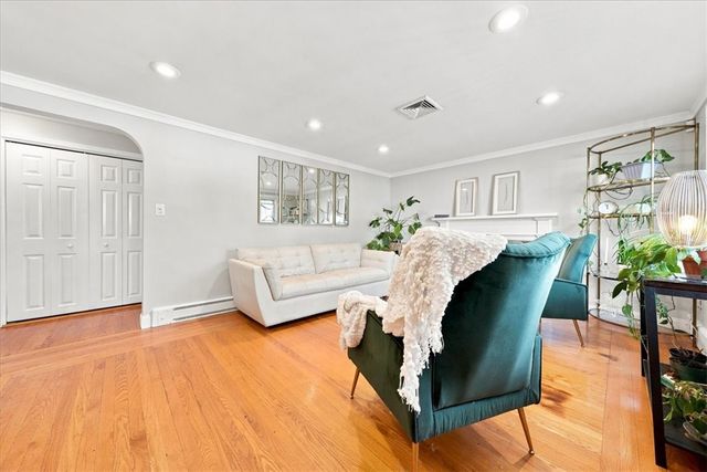 14 Woodhill Drive, Cranston, RI 02920