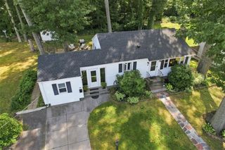 14 Woodhill Drive, Cranston, RI 02920