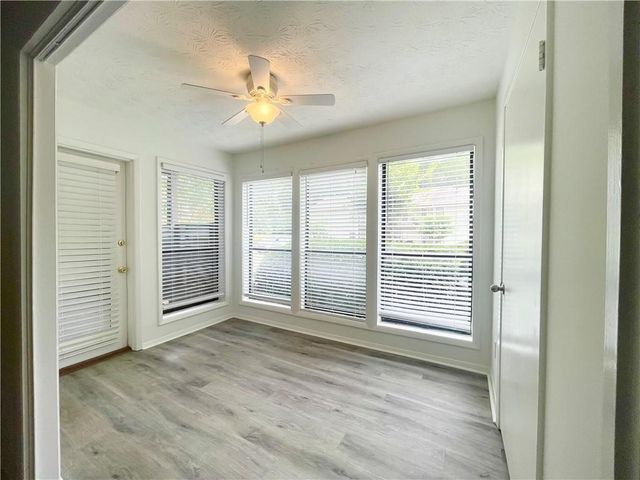 320 Park Ridge Circle, Marietta, GA 30068