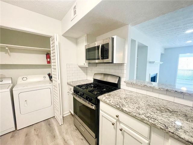 320 Park Ridge Circle, Marietta, GA 30068