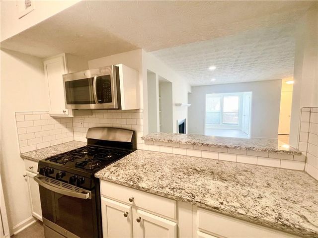 320 Park Ridge Circle, Marietta, GA 30068