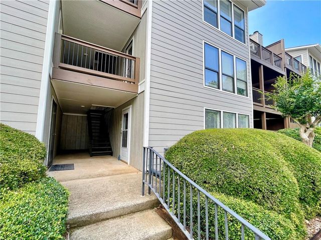 320 Park Ridge Circle, Marietta, GA 30068