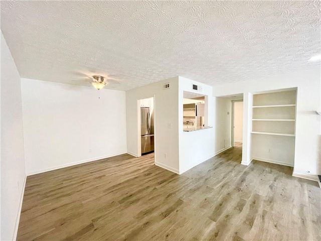 320 Park Ridge Circle, Marietta, GA 30068