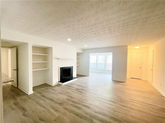 320 Park Ridge Circle, Marietta, GA 30068