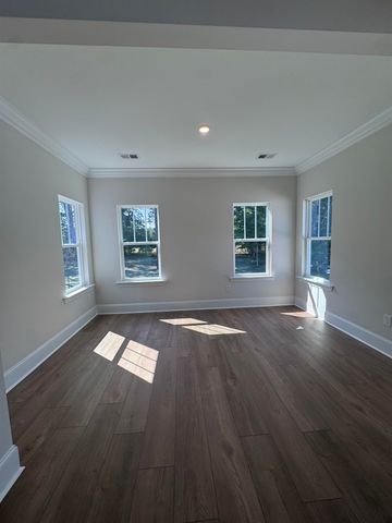 282 Castlebar Street, Woodruff, SC 29388