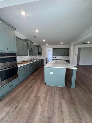 282 Castlebar Street, Woodruff, SC 29388