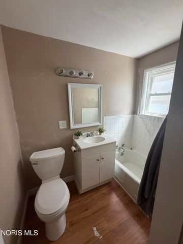 709 Thayer Street, Toledo, OH 43609