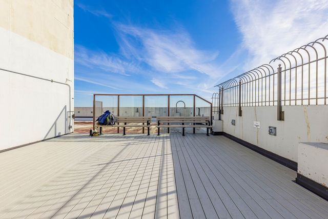 5455 N Sheridan Road 3906, Chicago, IL 60640