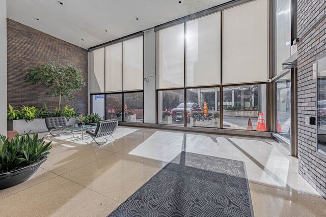 5455 N Sheridan Road 3906, Chicago, IL 60640