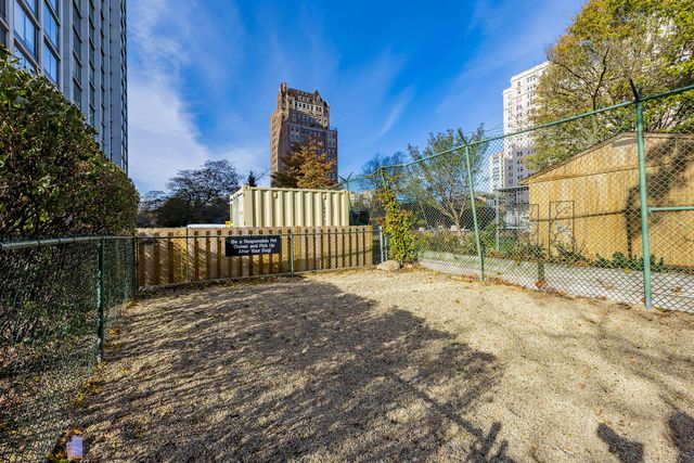 5455 N Sheridan Road 3906, Chicago, IL 60640