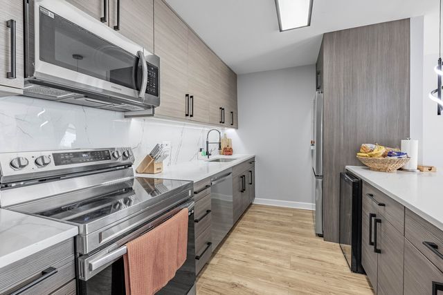 5455 N Sheridan Road 3906, Chicago, IL 60640