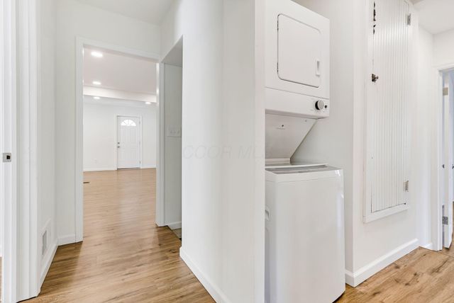 727 W Washington Street, Baltimore, OH 43105