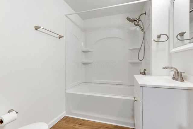 727 W Washington Street, Baltimore, OH 43105