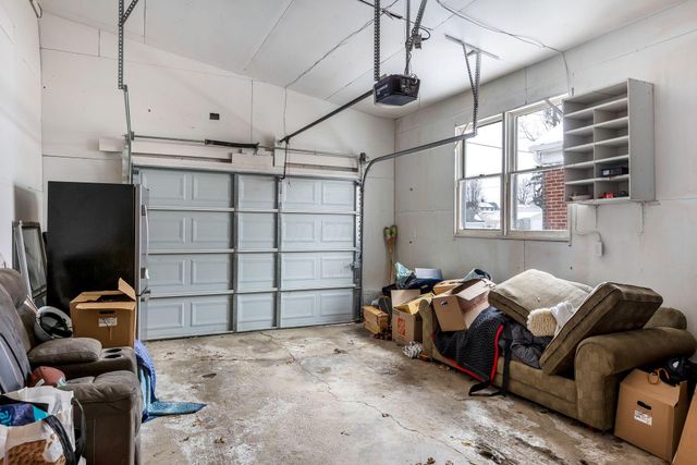 727 W Washington Street, Baltimore, OH 43105