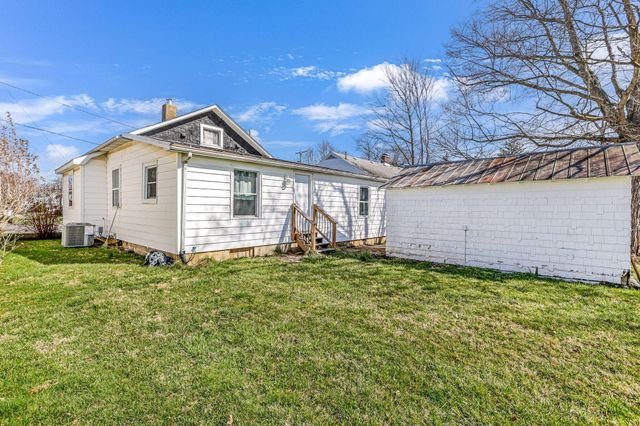 727 W Washington Street, Baltimore, OH 43105