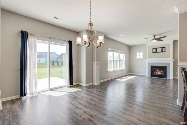 929 Meravi Cove, Fort Wayne, IN 46818