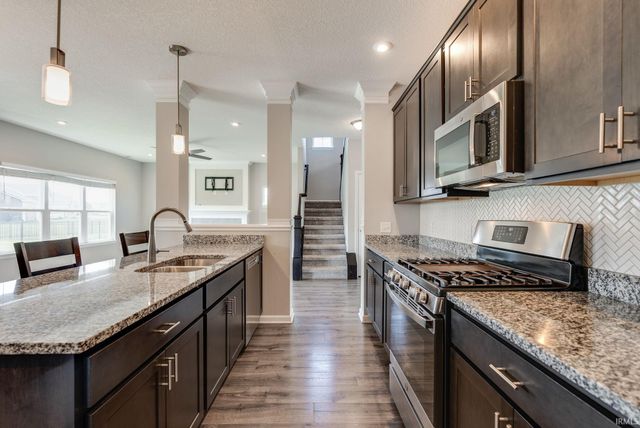 929 Meravi Cove, Fort Wayne, IN 46818