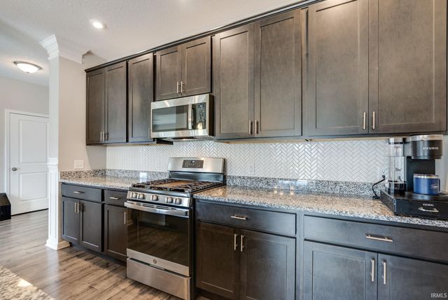 929 Meravi Cove, Fort Wayne, IN 46818