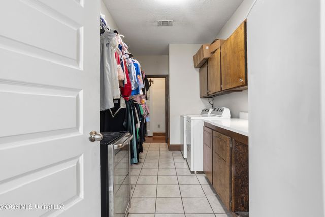 22479 Glad Acres Road, Pass Christian, MS 39571