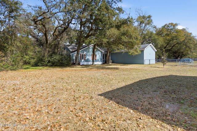 22479 Glad Acres Road, Pass Christian, MS 39571
