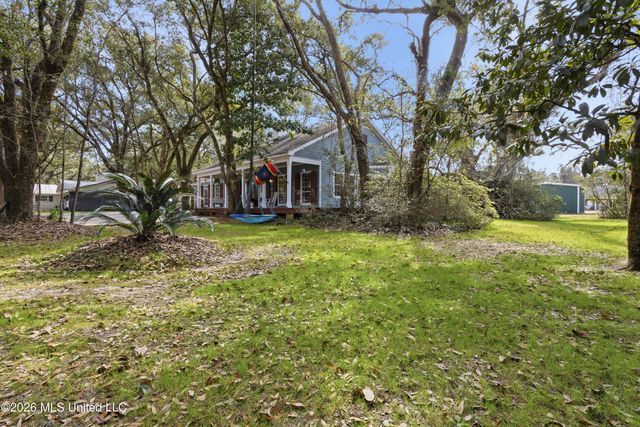 22479 Glad Acres Road, Pass Christian, MS 39571