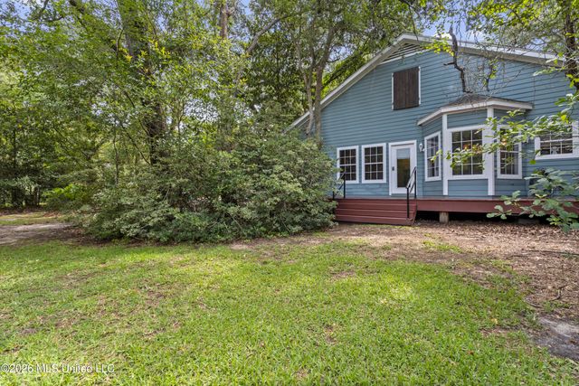 22479 Glad Acres Road, Pass Christian, MS 39571