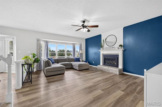 34 Country Crossing Estates Drive, St Peters, MO 63376