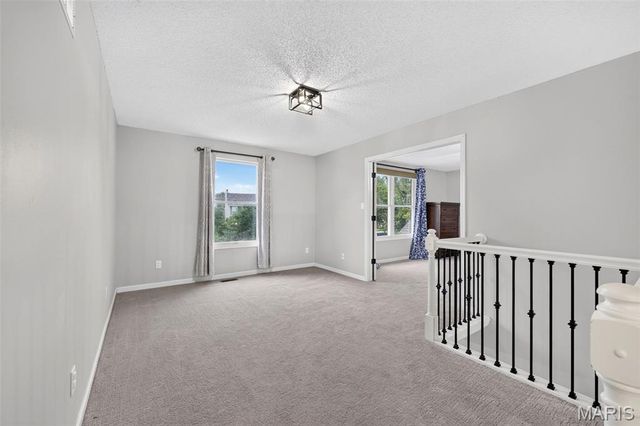 34 Country Crossing Estates Drive, St Peters, MO 63376