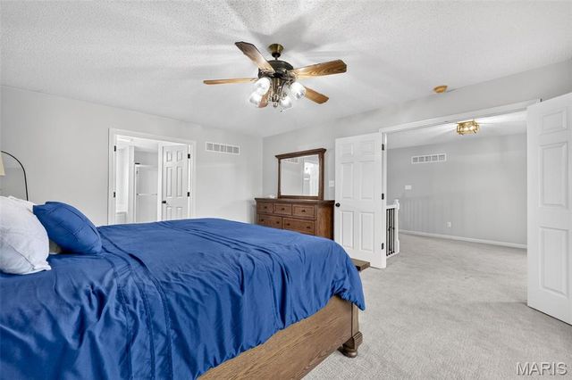 34 Country Crossing Estates Drive, St Peters, MO 63376