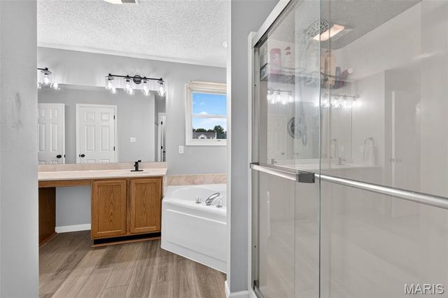 34 Country Crossing Estates Drive, St Peters, MO 63376