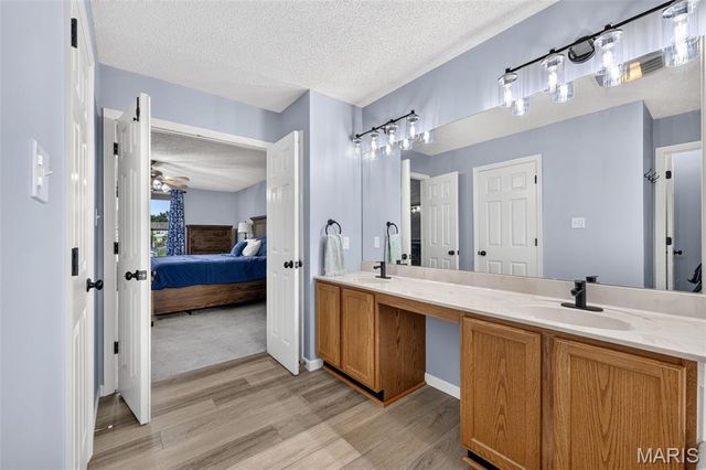 34 Country Crossing Estates Drive, St Peters, MO 63376