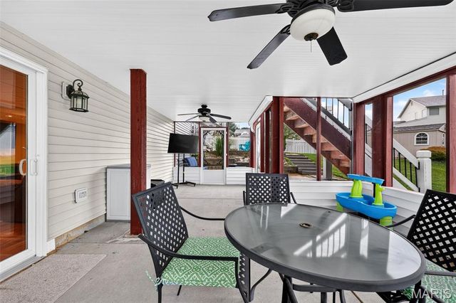 34 Country Crossing Estates Drive, St Peters, MO 63376