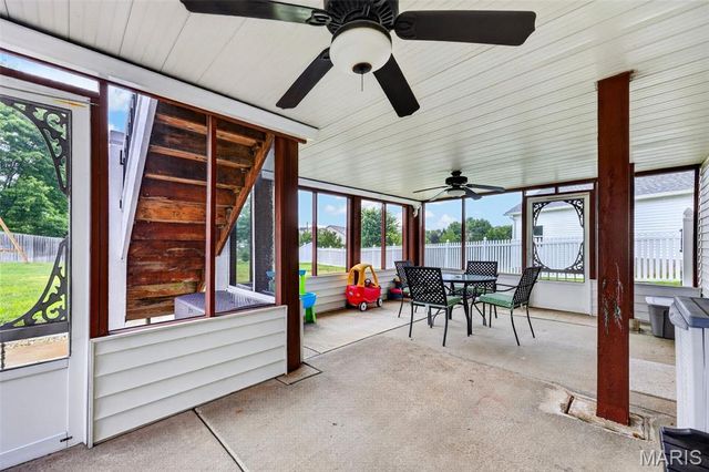34 Country Crossing Estates Drive, St Peters, MO 63376