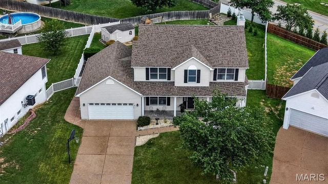 34 Country Crossing Estates Drive, St Peters, MO 63376