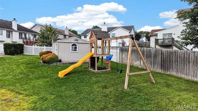 34 Country Crossing Estates Drive, St Peters, MO 63376