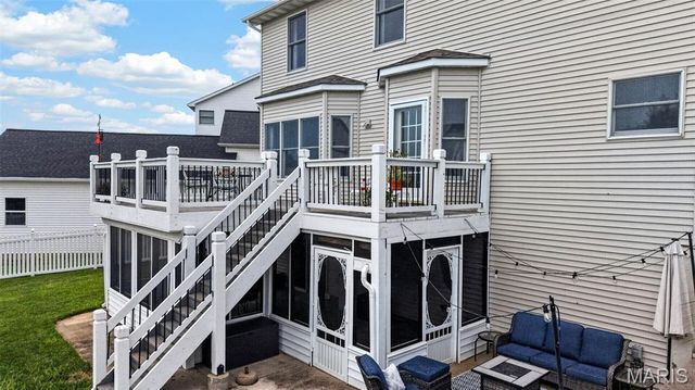 34 Country Crossing Estates Drive, St Peters, MO 63376